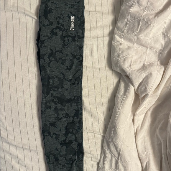 GYMSHARK leggings - Picture 2 of 3